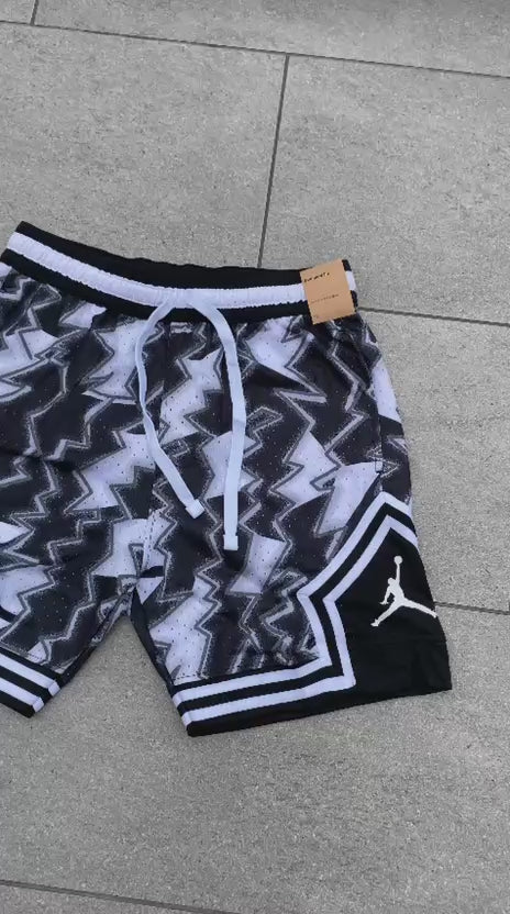 Short Diamond Jordan Black